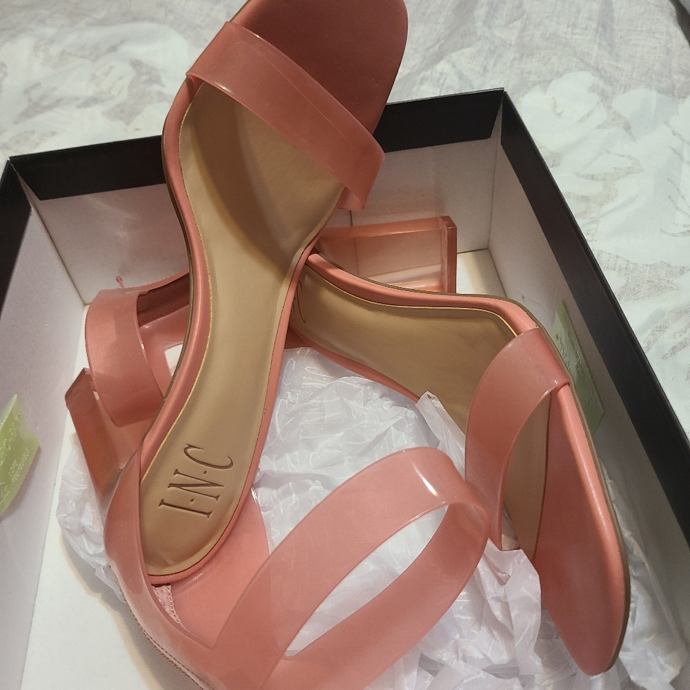 Shoes - Picture 11 of 16